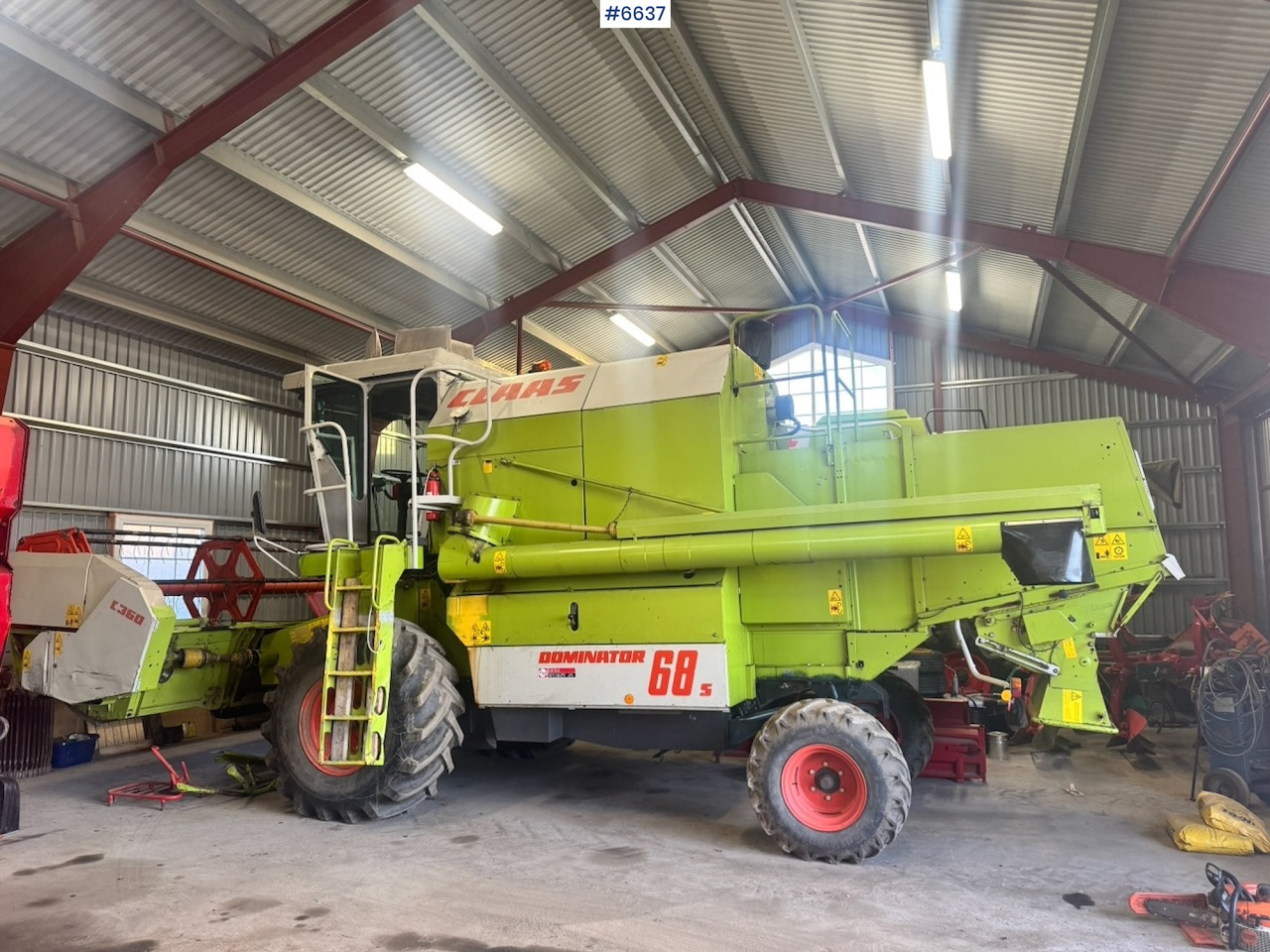 1999 Claas Dominator 68 S combine harvester with twin wheels. Well-maintained / Recently upgraded! - 联合收割机:图1 1999 Claas Dominator 68 S combine harvester with twin wheels. Well-maintained / Recently upgraded! - 联合收割机:图1