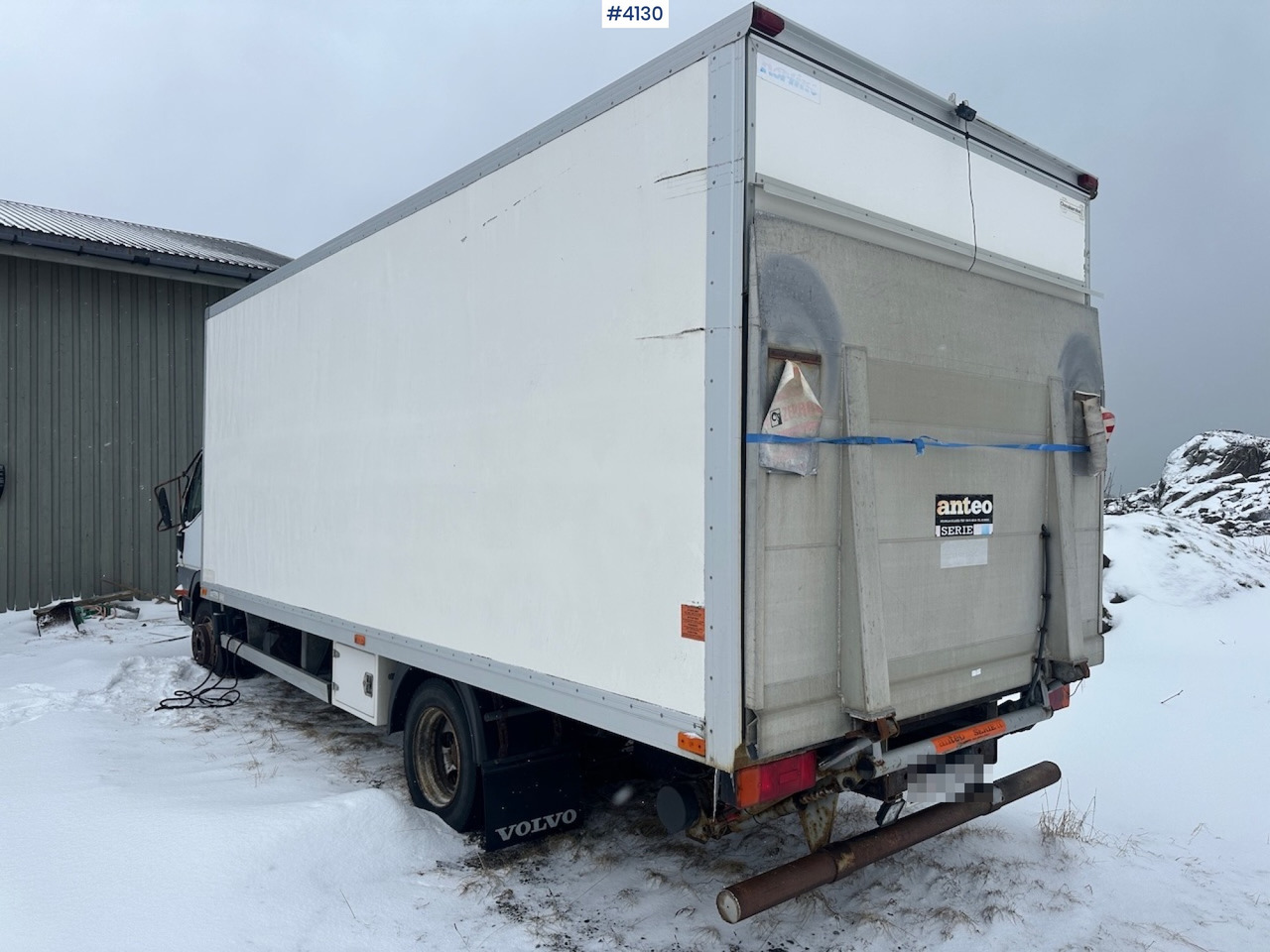 2001 Mitsubishi Canter skapbil - 厢式卡车:图3 2001 Mitsubishi Canter skapbil - 厢式卡车:图3