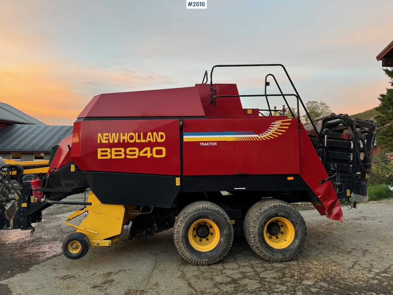 干草和饲料设备 2001 New Holland BB940 square baler:图1