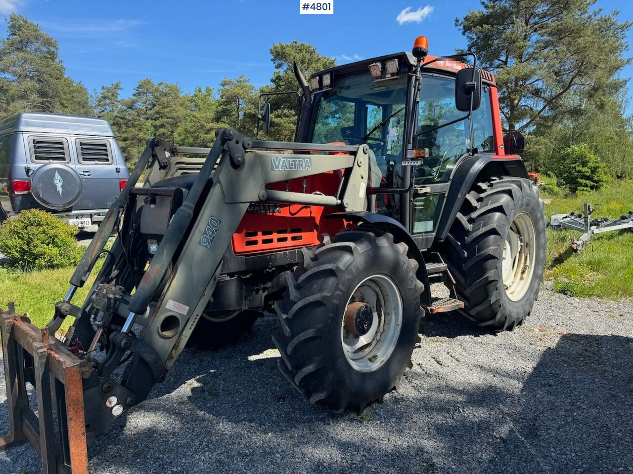 2002 Valtra 6300 4x4 w/ front loader - 拖拉机:图2 2002 Valtra 6300 4x4 w/ front loader - 拖拉机:图2