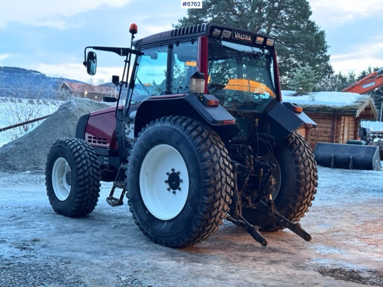 2002 Valtra 6850 Tractor with front hydraulics! See video. - 拖拉机:图4 2002 Valtra 6850 Tractor with front hydraulics! See video. - 拖拉机:图4