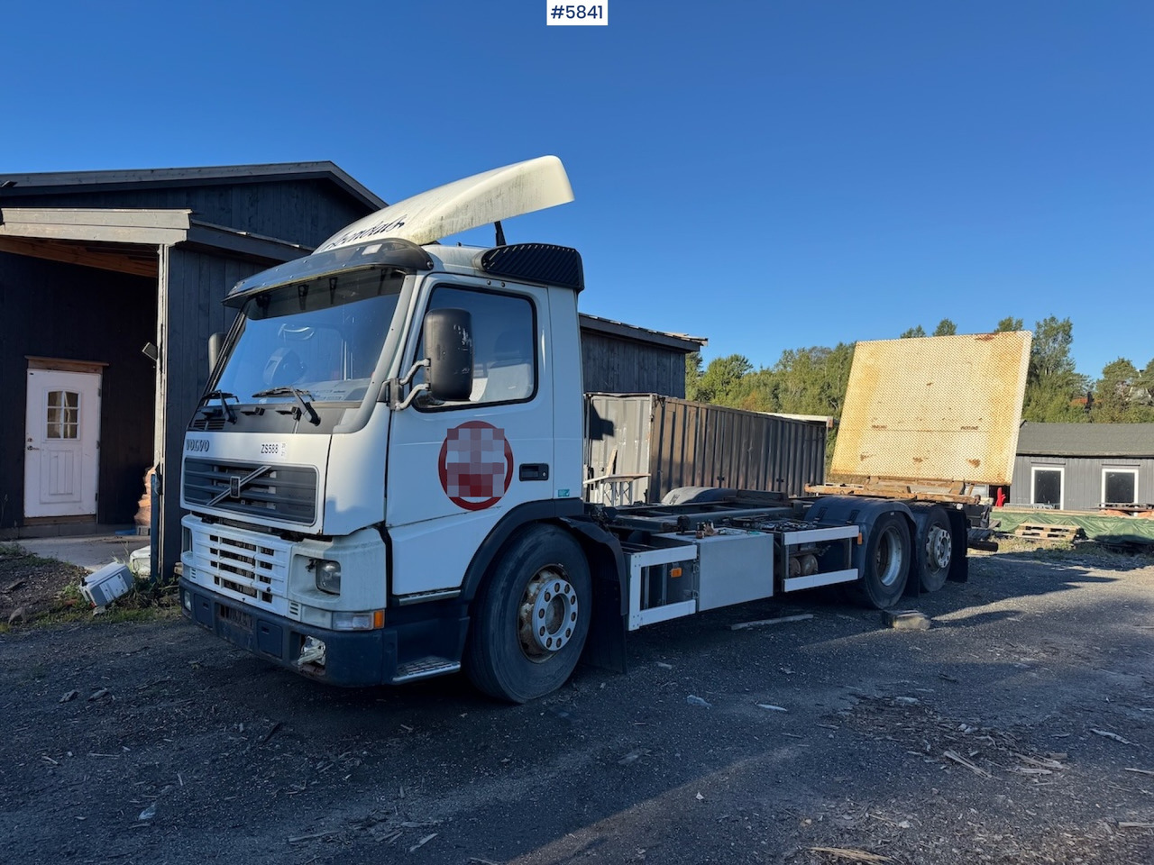 2002 Volvo FM 6x2. - 集装箱运输车/ 可拆卸车身的卡车:图1 2002 Volvo FM 6x2. - 集装箱运输车/ 可拆卸车身的卡车:图1