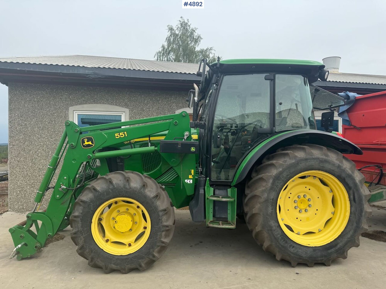 2004 John Deere 5720 4x4 w/ front loader - 拖拉机:图2 2004 John Deere 5720 4x4 w/ front loader - 拖拉机:图2