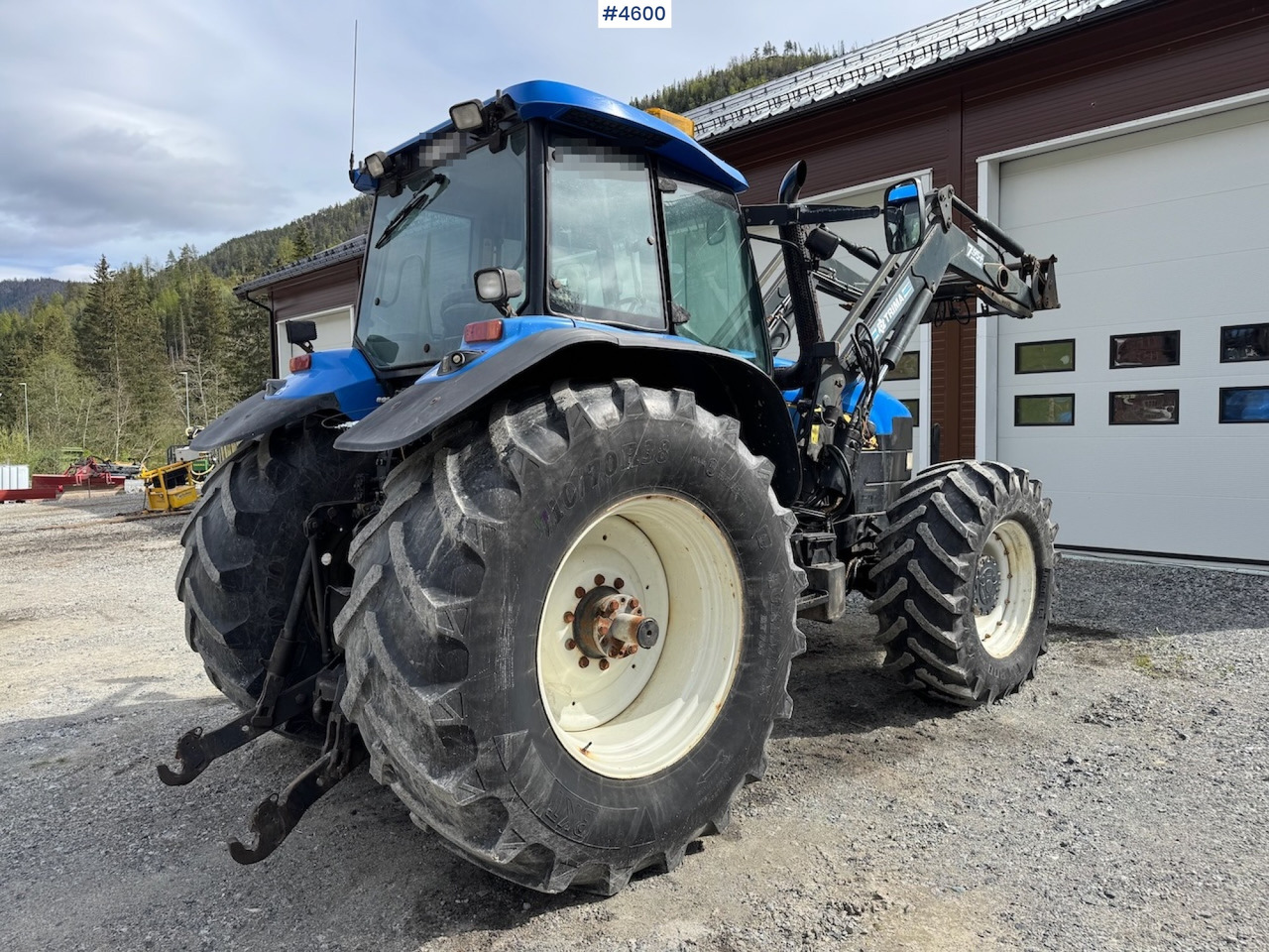 2005 New Holland TM190 w/front loader - 拖拉机:图3 2005 New Holland TM190 w/front loader - 拖拉机:图3