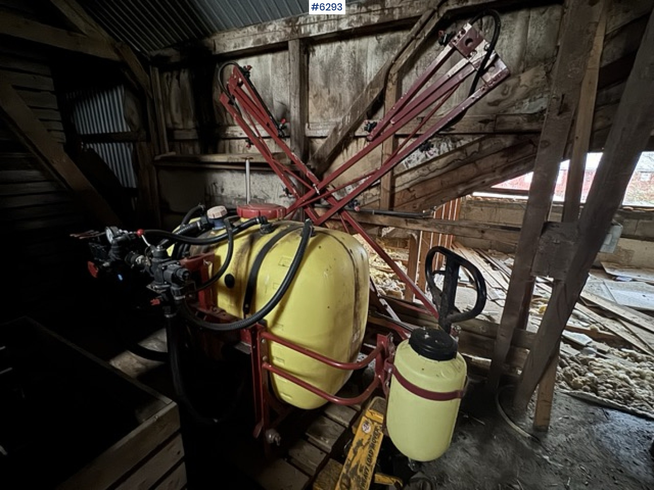 2006 Field Sprayer with 400-Liter Tank - 喷雾机:图1 2006 Field Sprayer with 400-Liter Tank - 喷雾机:图1