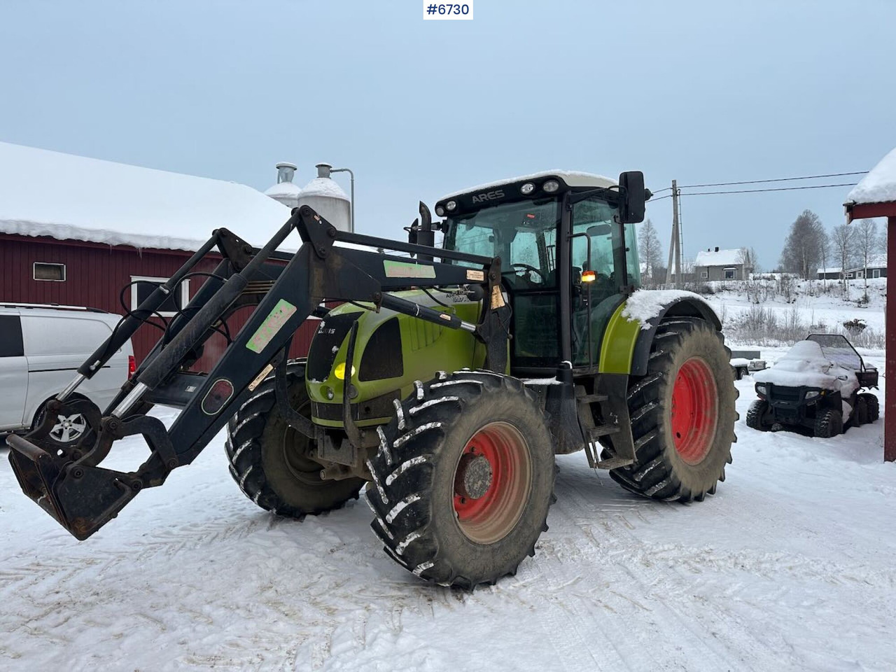 2007 Claas Ares 697 4x4 with front loader. SEE VIDEO. - 拖拉机:图1 2007 Claas Ares 697 4x4 with front loader. SEE VIDEO. - 拖拉机:图1