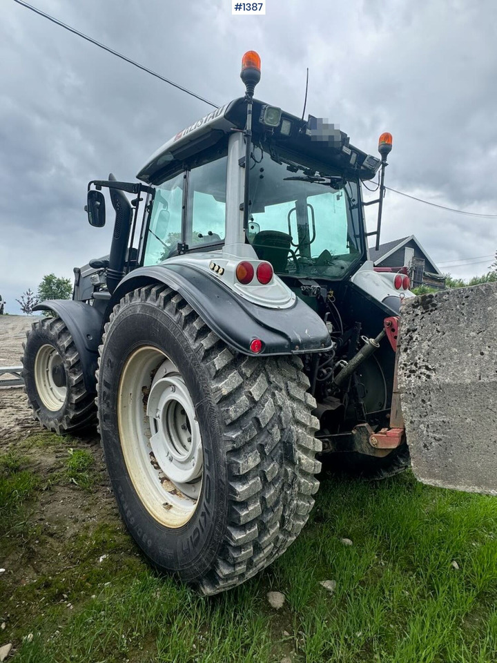 2007 Valtra T190 4x4 Tractor w/ bucket - 拖拉机:图5 2007 Valtra T190 4x4 Tractor w/ bucket - 拖拉机:图5