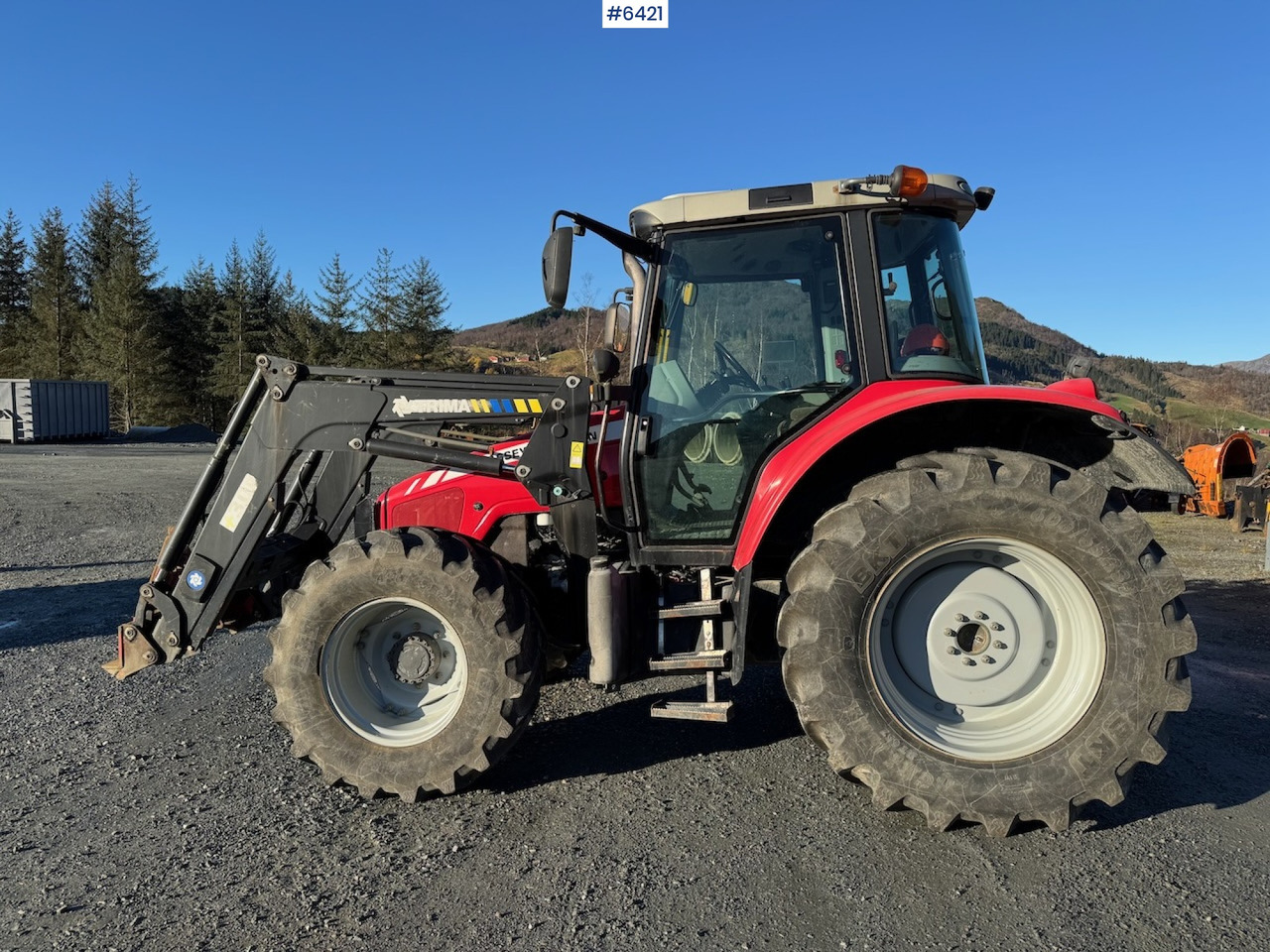 2009 Massey Ferguson 6455 Dyna-6 w/ front loader. - 拖拉机:图1 2009 Massey Ferguson 6455 Dyna-6 w/ front loader. - 拖拉机:图1