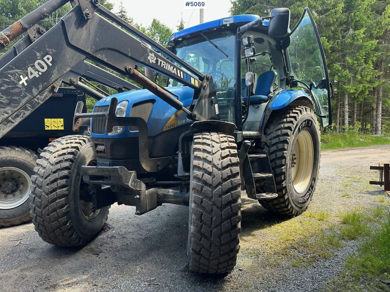 2009 New Holland T6040 SS w/ Trima front loader - 拖拉机:图3 2009 New Holland T6040 SS w/ Trima front loader - 拖拉机:图3