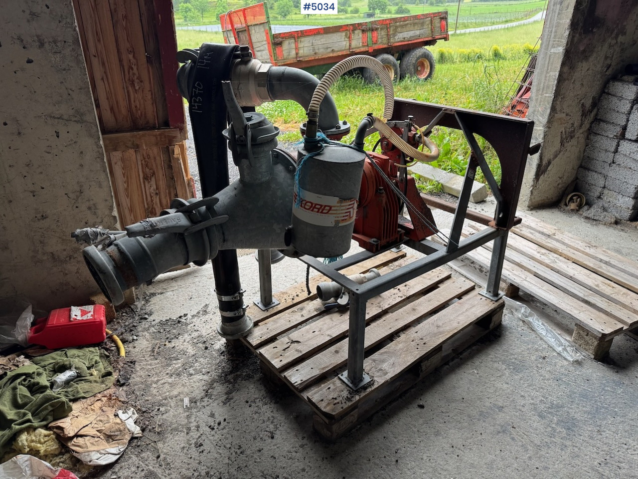 2010 Doda Fertilizer Pump - 施肥设备:图3 2010 Doda Fertilizer Pump - 施肥设备:图3