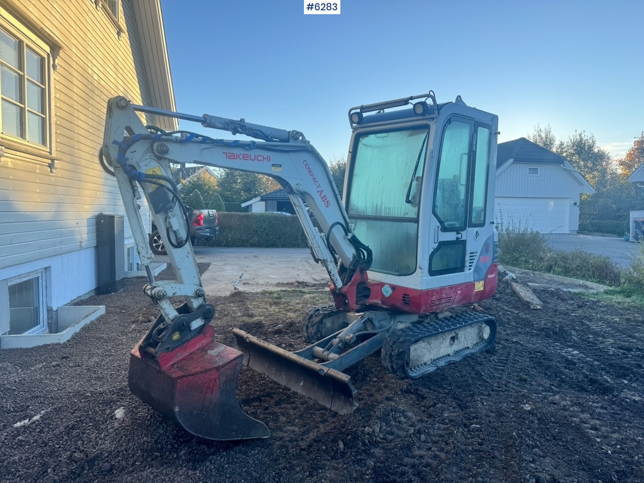 2010 Takeuchi TB219 Mini Excavator with Rototilt and 2 buckets. - 挖掘机:图1 2010 Takeuchi TB219 Mini Excavator with Rototilt and 2 buckets. - 挖掘机:图1