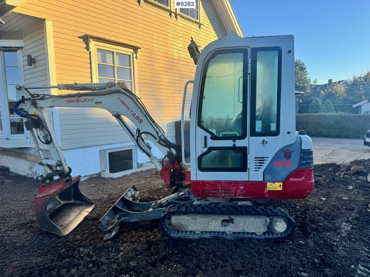 2010 Takeuchi TB219 Mini Excavator with Rototilt and 2 buckets. - 挖掘机:图3 2010 Takeuchi TB219 Mini Excavator with Rototilt and 2 buckets. - 挖掘机:图3