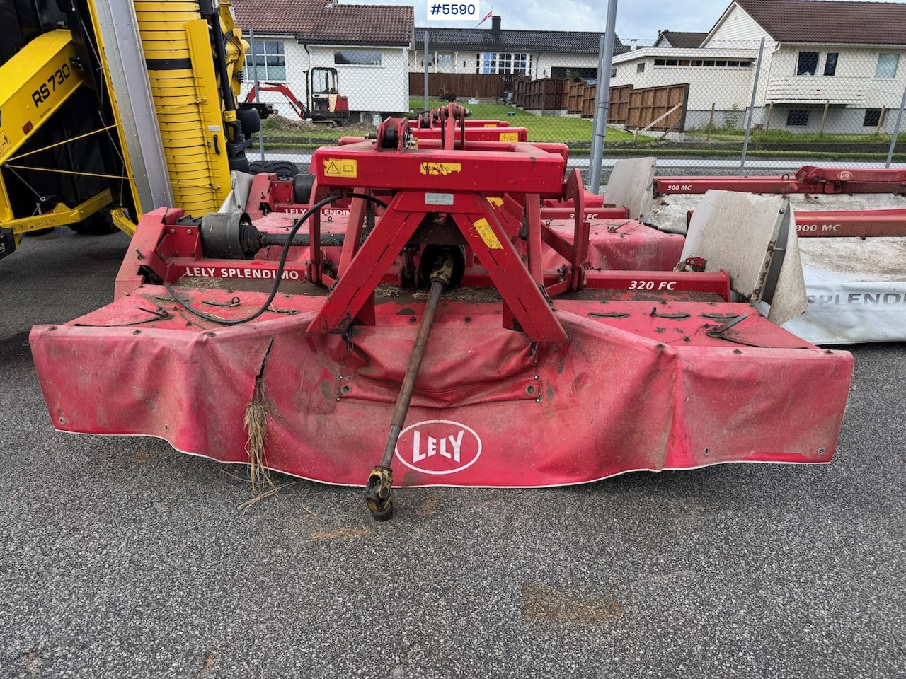 2011 Lely Spendimo 320 FC - 干草和饲料设备:图2 2011 Lely Spendimo 320 FC - 干草和饲料设备:图2