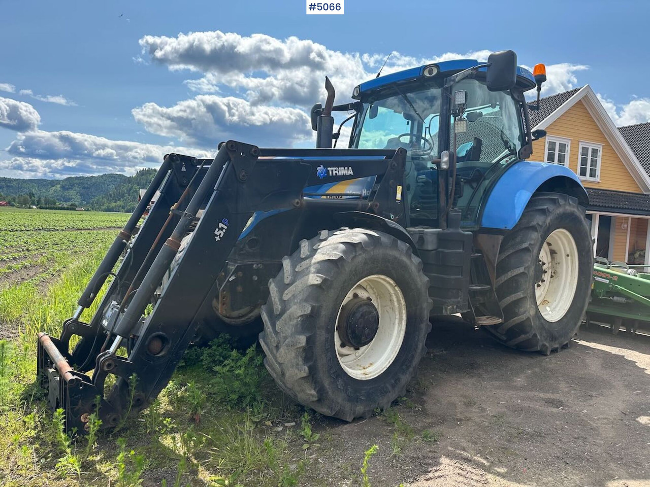2011 New Holland T6080 w/ trima +5.1p - 拖拉机:图1 2011 New Holland T6080 w/ trima +5.1p - 拖拉机:图1