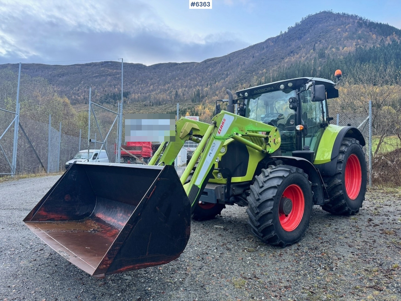 2013 Claas Arion 550 w/ Front loader, Bucket, forks and rear cutters. 1110 hours! - 拖拉机:图1 2013 Claas Arion 550 w/ Front loader, Bucket, forks and rear cutters. 1110 hours! - 拖拉机:图1