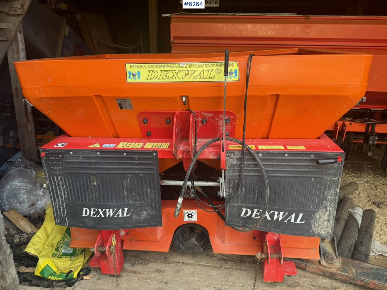 2015 Dexwal Tornado fertilizer spreader - 肥料撒施机:图4 2015 Dexwal Tornado fertilizer spreader - 肥料撒施机:图4