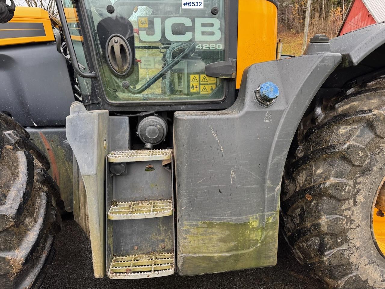 2015 JCB Fastrack 4220 w/ front hydraulics, front PTO and plow plate. Low hours! - 拖拉机:图5 2015 JCB Fastrack 4220 w/ front hydraulics, front PTO and plow plate. Low hours! - 拖拉机:图5