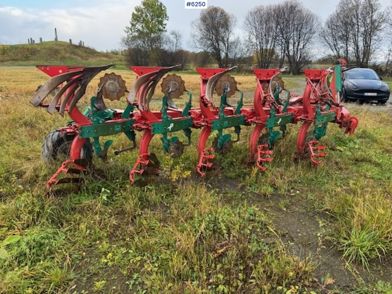 2017 Kverneland EG 5-coil reversible plow w/ new coulters and extra equipment! - 土壤耕作设备:图3 2017 Kverneland EG 5-coil reversible plow w/ new coulters and extra equipment! - 土壤耕作设备:图3