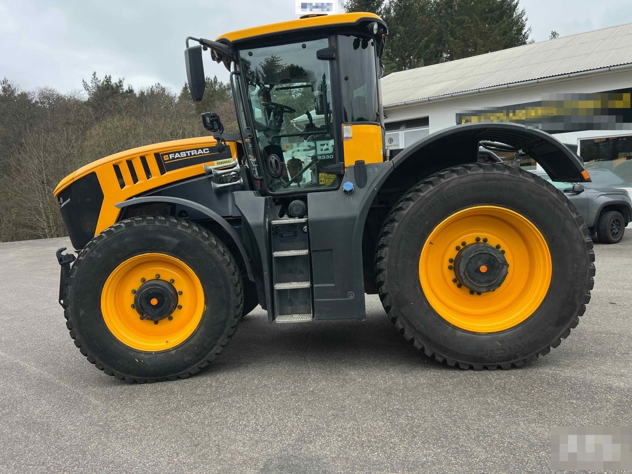 2018 JCB Fastrac 8330 - 拖拉机:图2 2018 JCB Fastrac 8330 - 拖拉机:图2