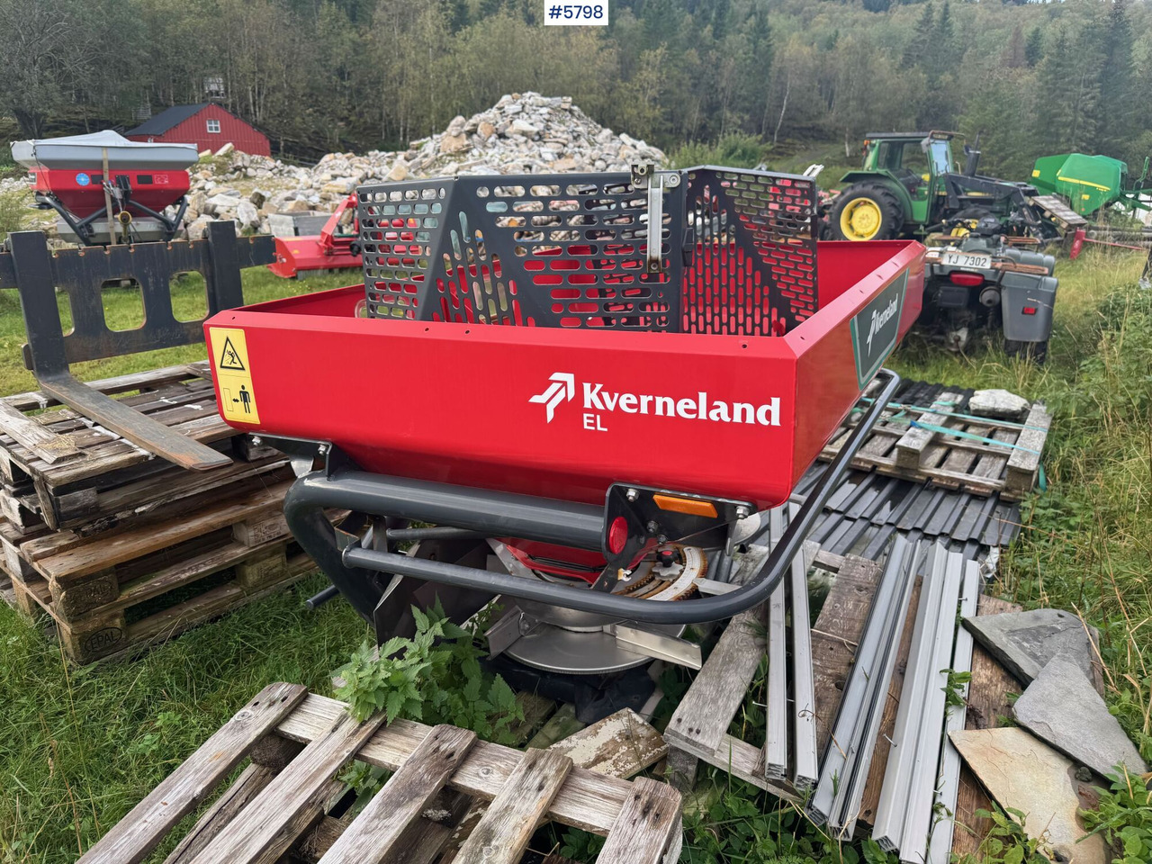 2018 Kverneland Manure spreader. Repair project - 肥料撒施机:图1 2018 Kverneland Manure spreader. Repair project - 肥料撒施机:图1