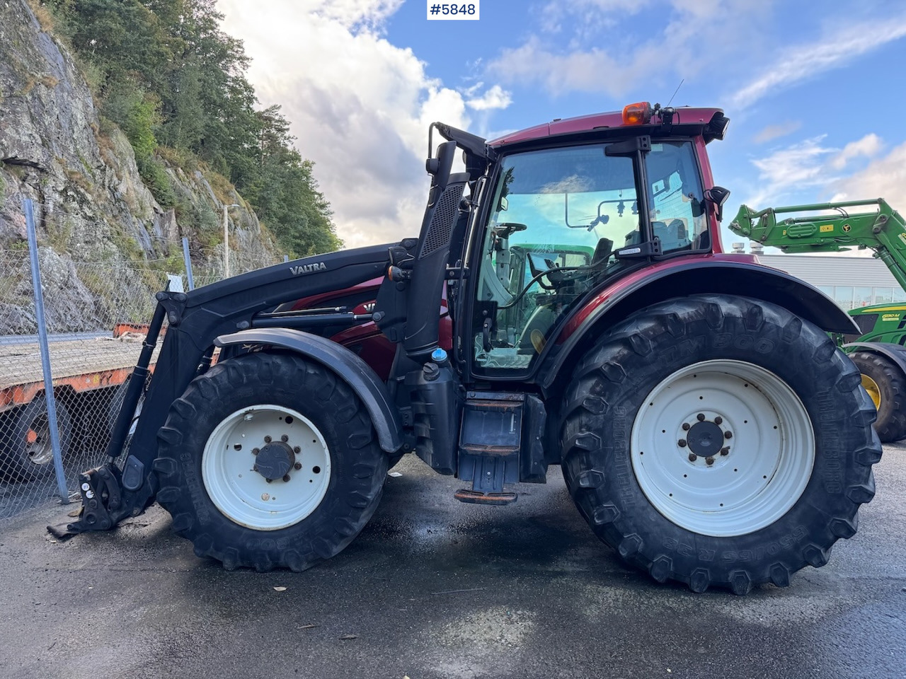 2018 Valtra N174 w/ front loader and plow plate. - 拖拉机:图2 2018 Valtra N174 w/ front loader and plow plate. - 拖拉机:图2