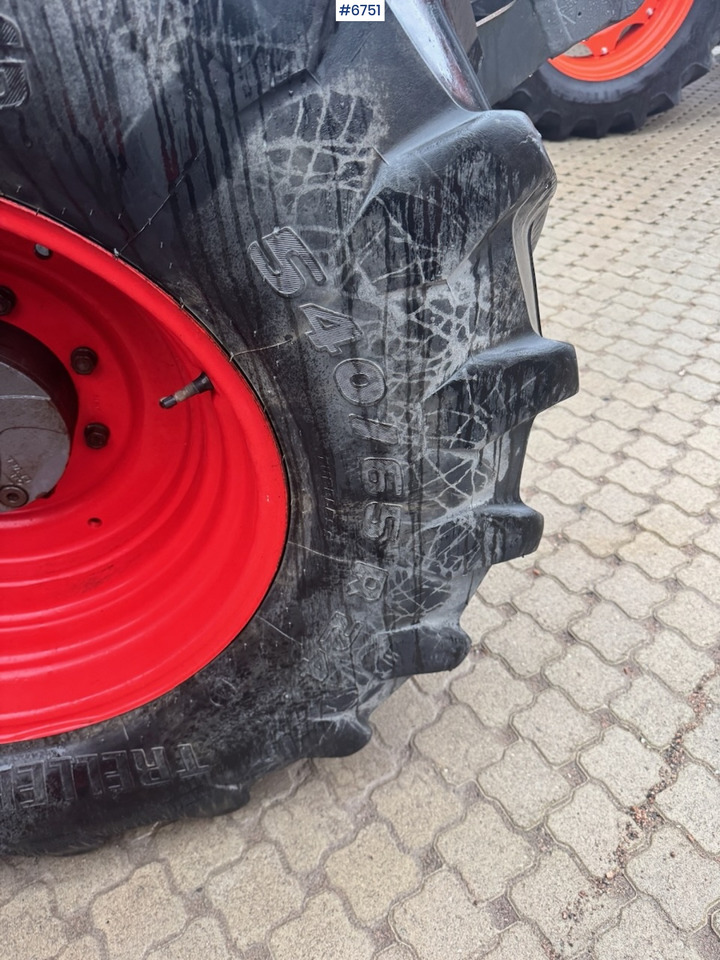 拖拉机 2019 Fendt 313 Vario w/ Front hydraulics and 2 sets of tires.：图13