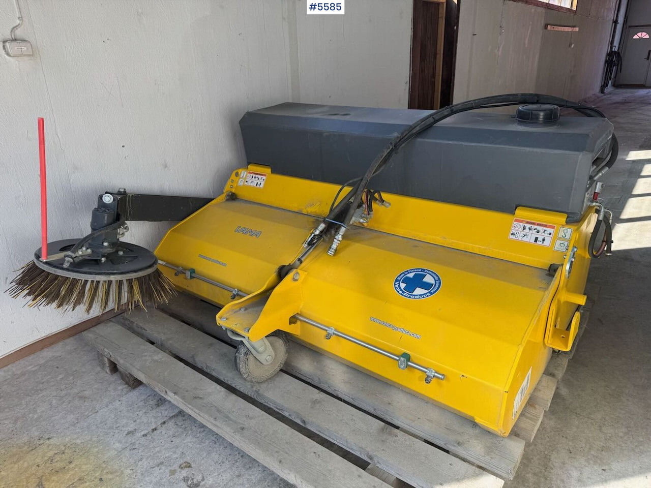 2019 Vama EHK A 2000 sweeper with collector - 扫地机:图1 2019 Vama EHK A 2000 sweeper with collector - 扫地机:图1