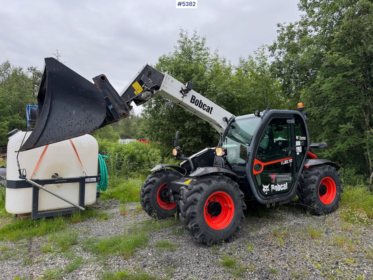 2021 Bobcat TL30.70DB m/ bucket, pallet fork and 4 chains. - 叉车:图1 2021 Bobcat TL30.70DB m/ bucket, pallet fork and 4 chains. - 叉车:图1