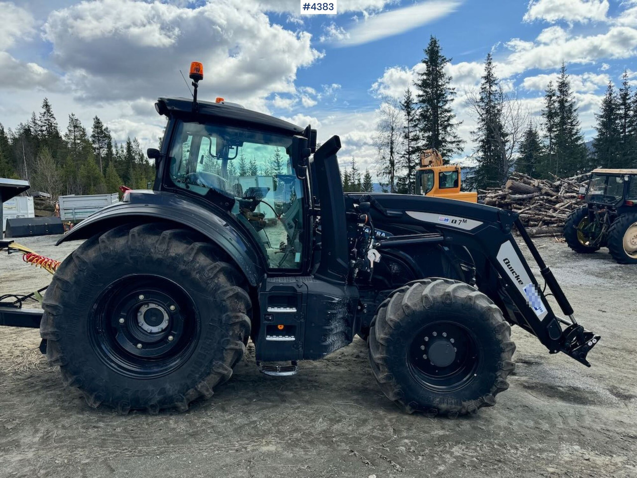 2021 Valtra T234 Versu w/ Quicke Q7 Front Loader - 拖拉机:图3 2021 Valtra T234 Versu w/ Quicke Q7 Front Loader - 拖拉机:图3