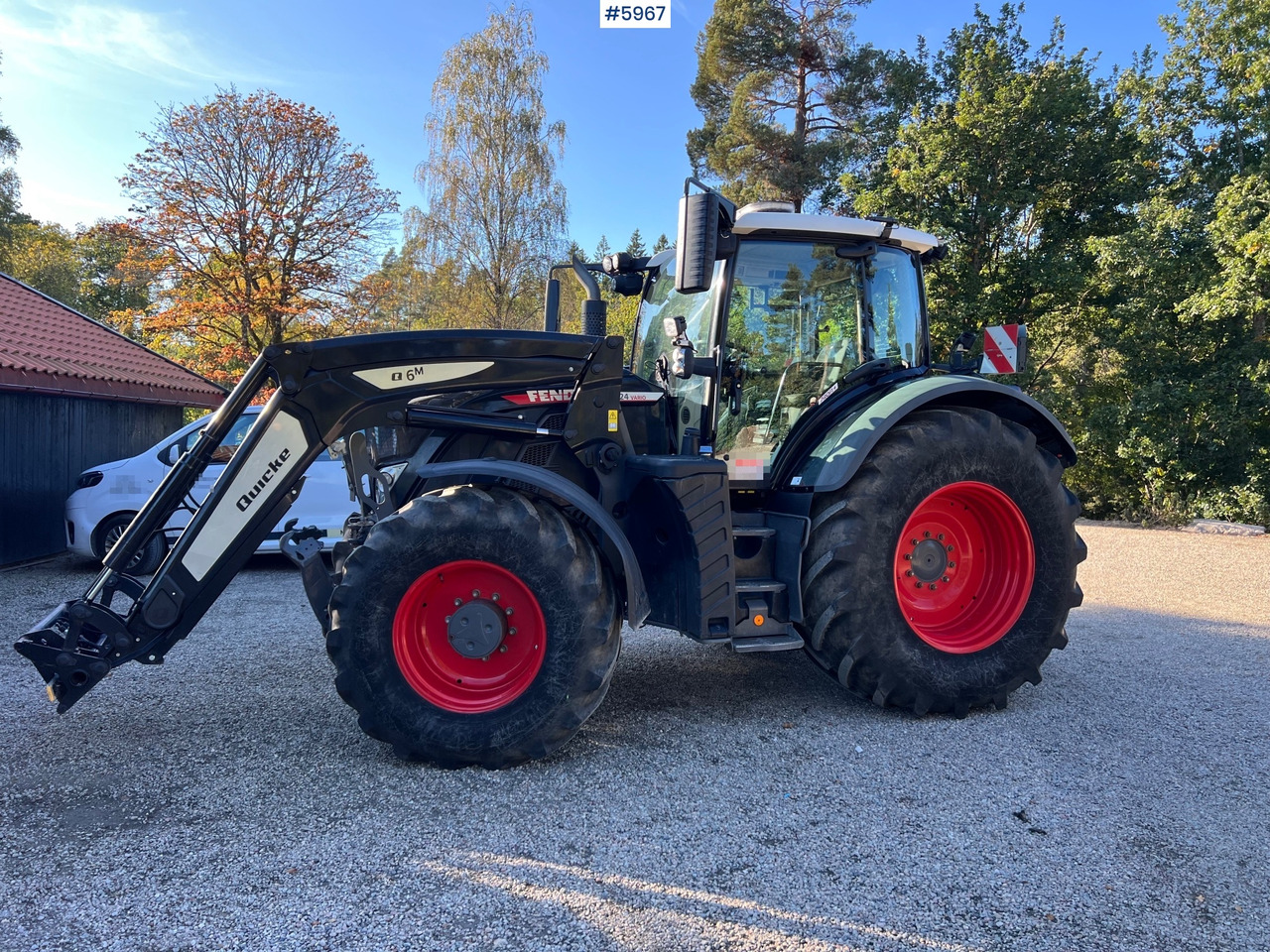 2023 Fendt 724 Vario profi + w/ Front loader and fully equipped - 拖拉机:图1 2023 Fendt 724 Vario profi + w/ Front loader and fully equipped - 拖拉机:图1