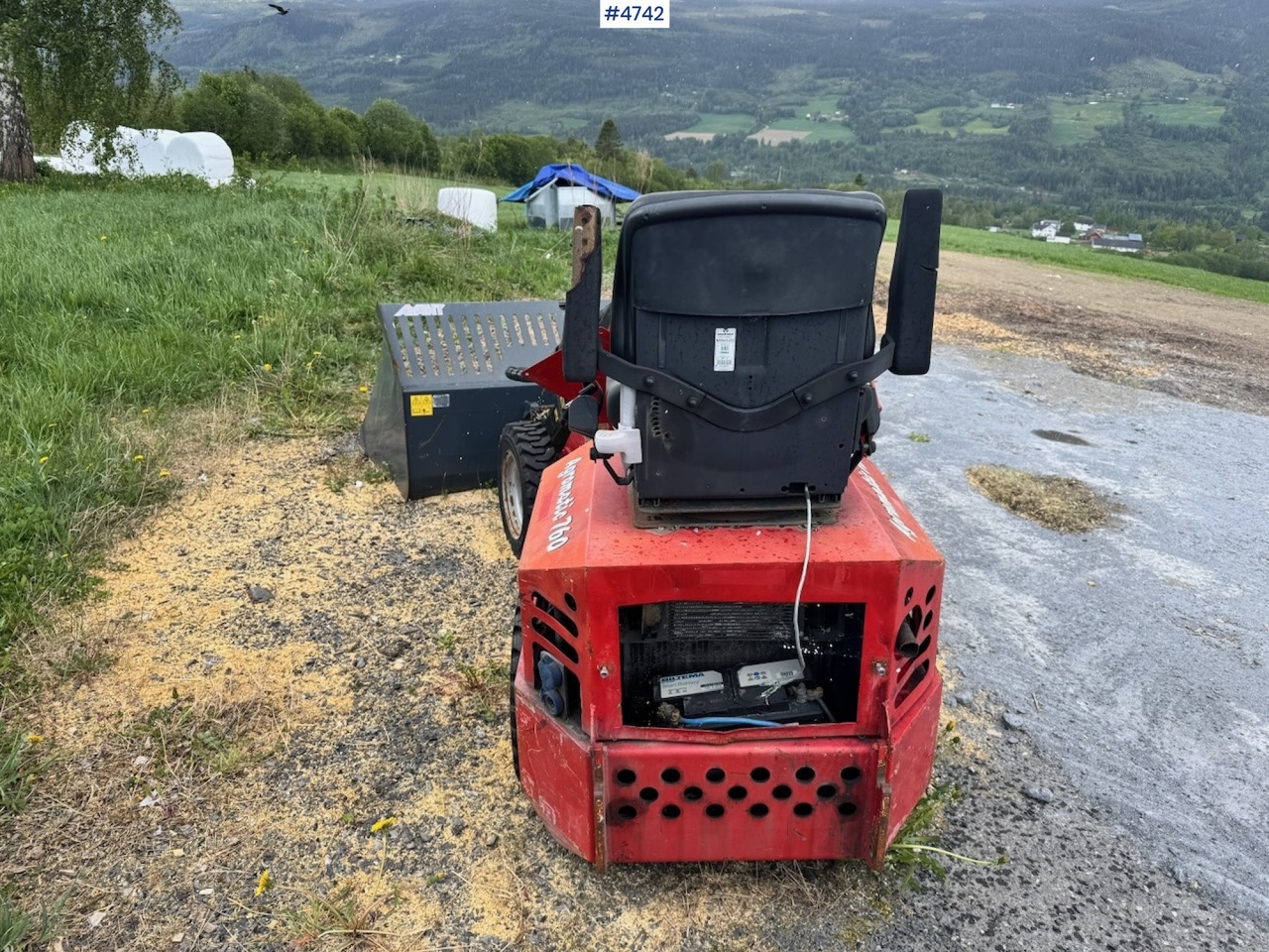 Approx. 2000 Norcar Agromatic 760 Skid Steer Loader. (needs repair) - 紧凑型装载机:图4 Approx. 2000 Norcar Agromatic 760 Skid Steer Loader. (needs repair) - 紧凑型装载机:图4