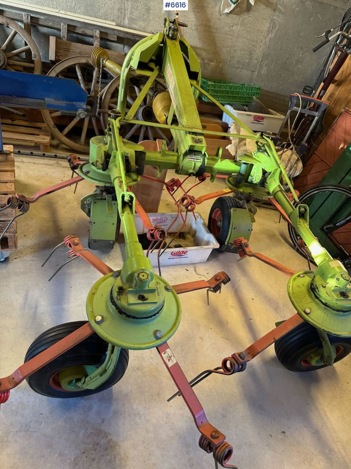 Claas WAS 360 Spreader disc - 干草和饲料设备:图1 Claas WAS 360 Spreader disc - 干草和饲料设备:图1