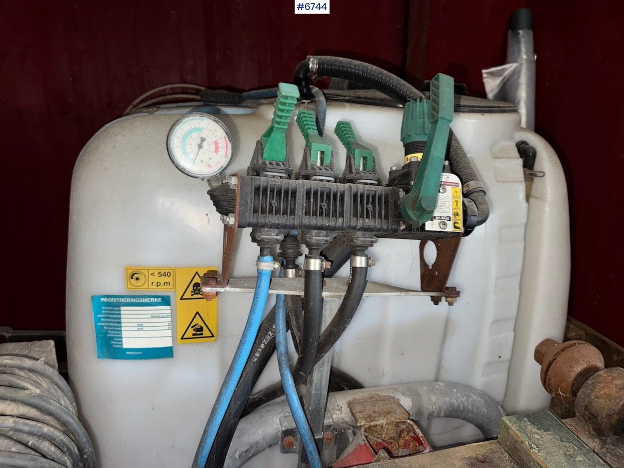 Field sprayer 8 meters - 喷雾机:图2 Field sprayer 8 meters - 喷雾机:图2