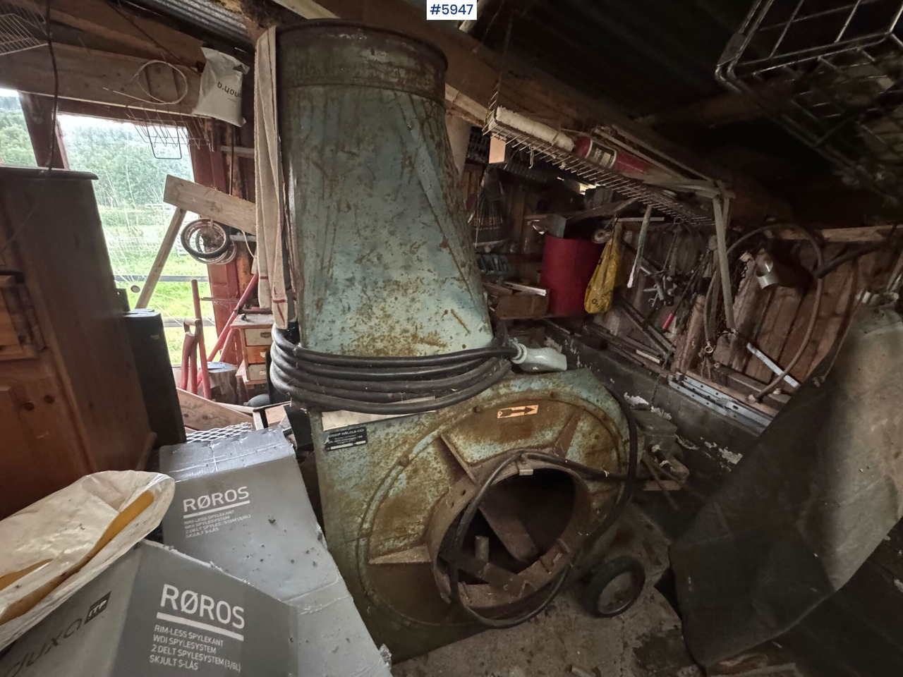 Josef Wild & Co hay blower, mobile and stationary - 牲畜设备:图1 Josef Wild & Co hay blower, mobile and stationary - 牲畜设备:图1