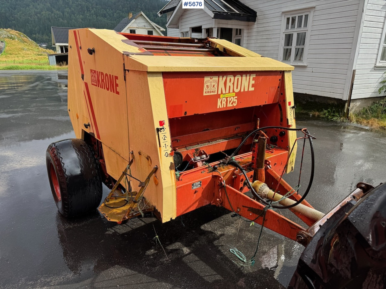 Krone KR 125 Round Baler - 干草和饲料设备:图1 Krone KR 125 Round Baler - 干草和饲料设备:图1