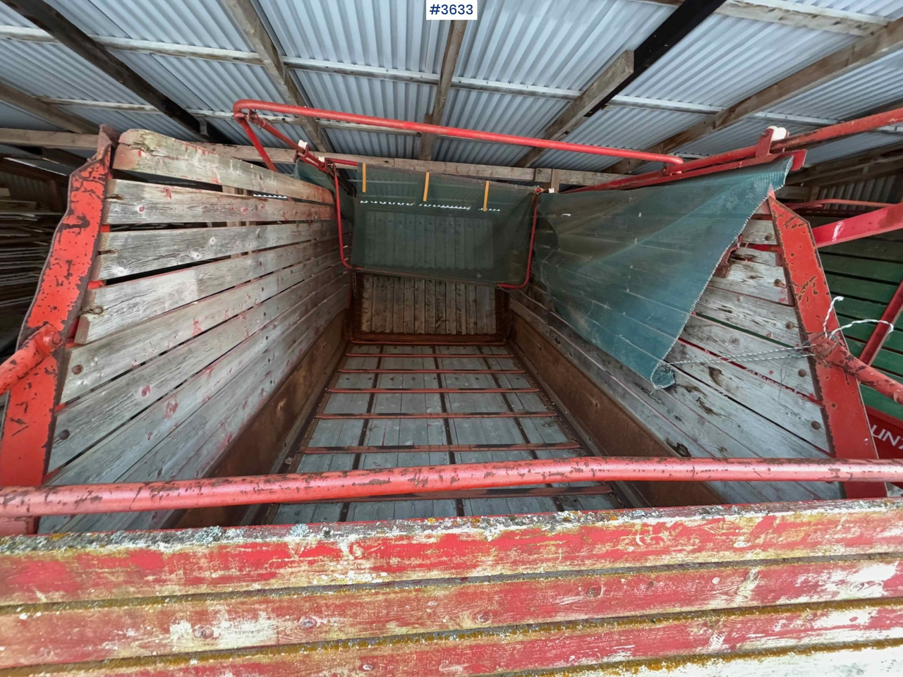 干草和饲料设备 Kverneland UN7000 unloading trailer:图8 干草和饲料设备 Kverneland UN7000 unloading trailer:图8