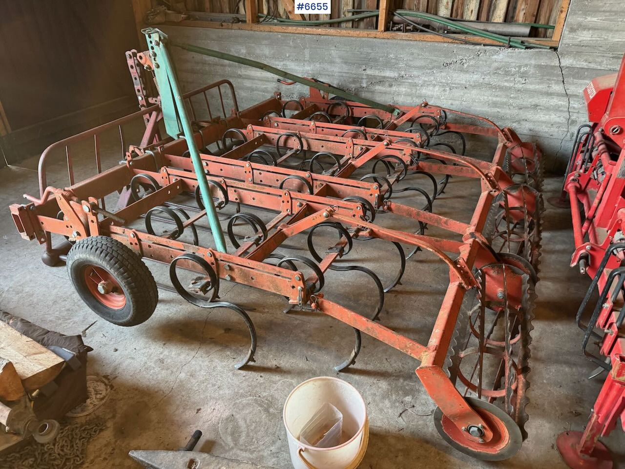 Kverneland harrow with cage roller - 土壤耕作设备:图1 Kverneland harrow with cage roller - 土壤耕作设备:图1