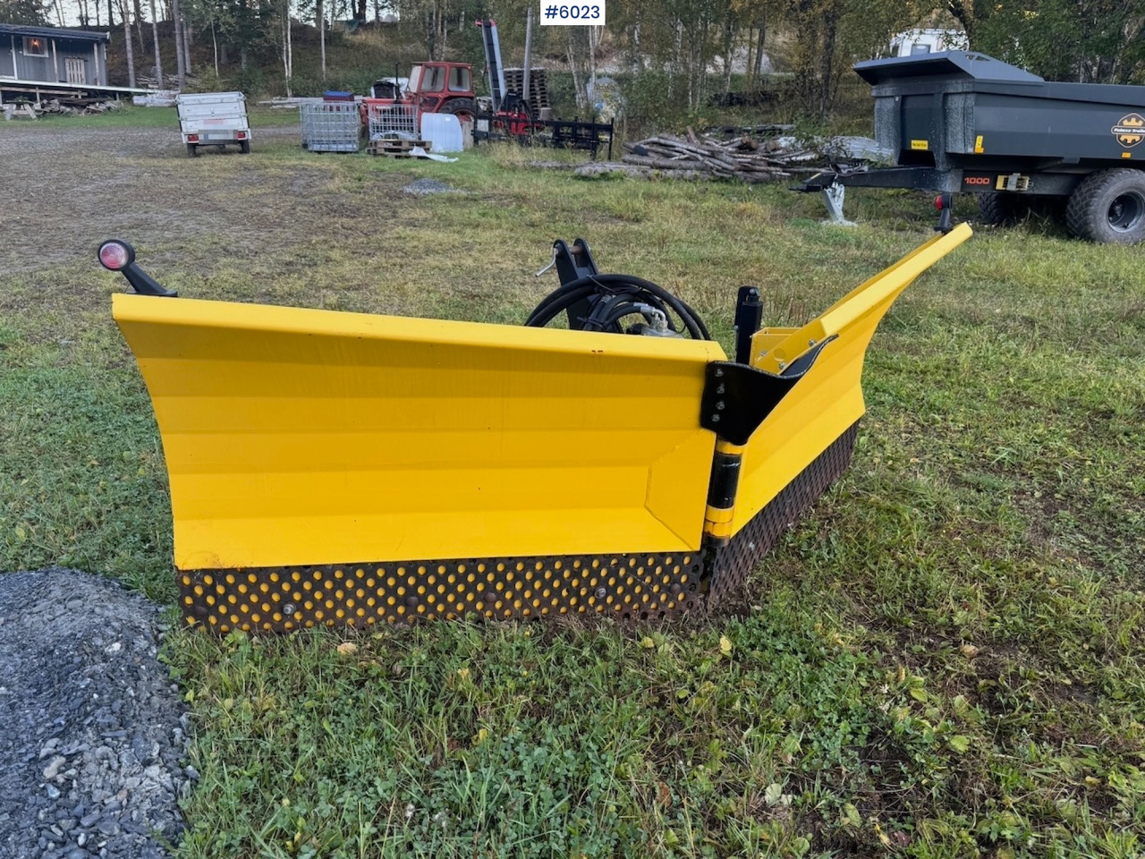 Lilleseth V-plow 270 w/ 3rd and 4th function! - 市政/ 专用车辆:图1 Lilleseth V-plow 270 w/ 3rd and 4th function! - 市政/ 专用车辆:图1