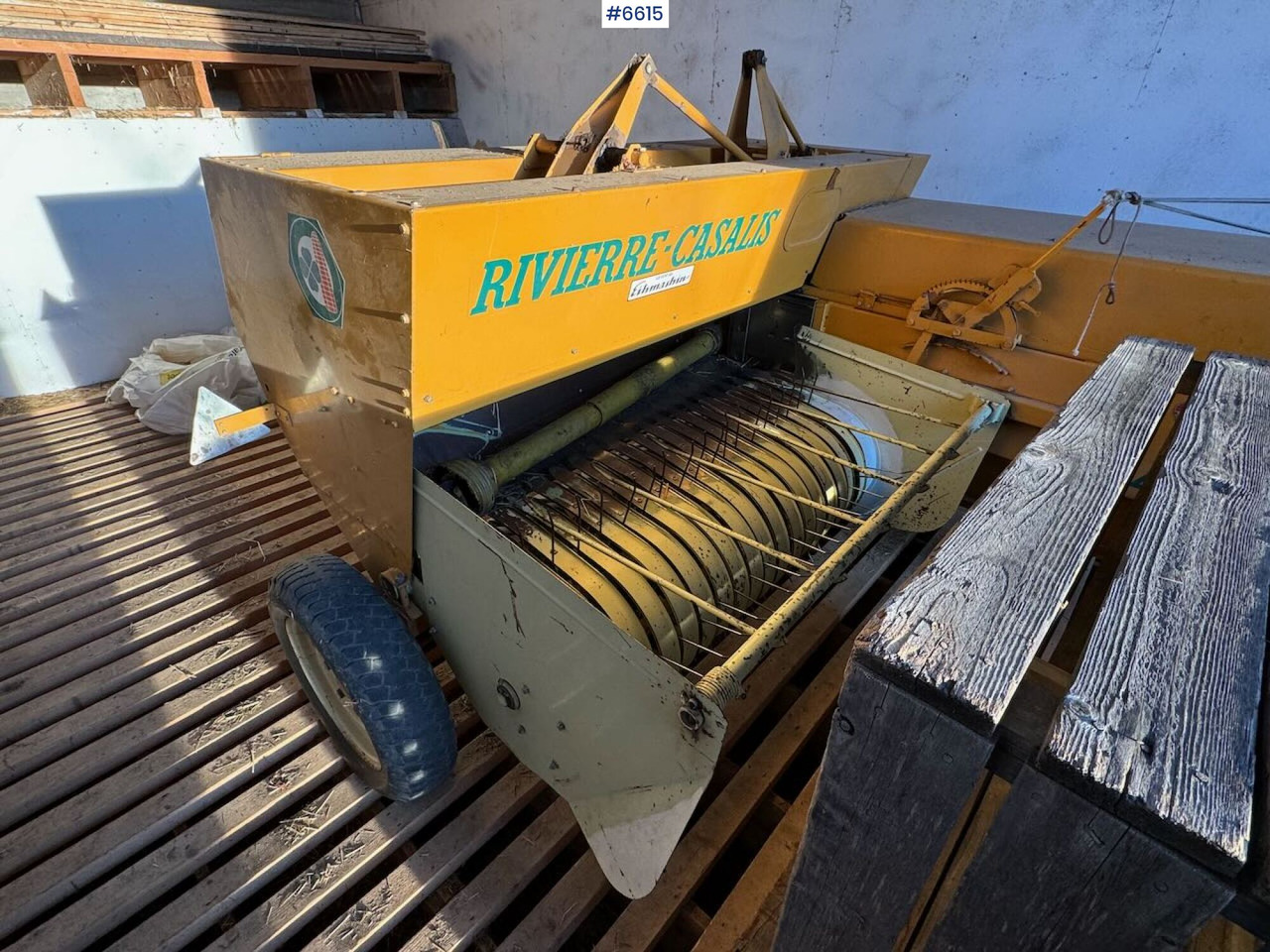 Rivierre-Casalis ER 40C Square baler - 干草和饲料设备:图2 Rivierre-Casalis ER 40C Square baler - 干草和饲料设备:图2