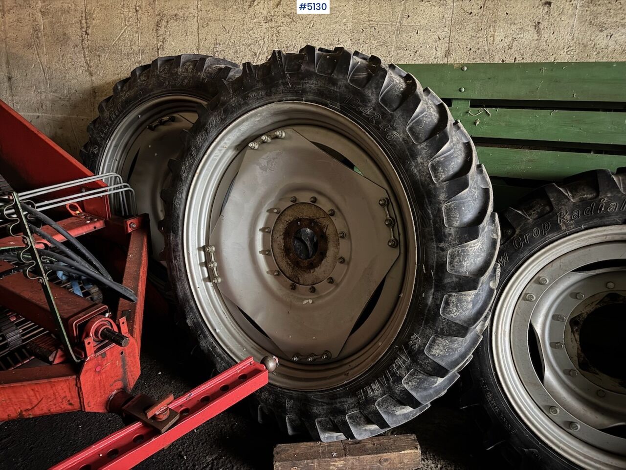 Sprayer wheels 12.4 R46 and 11.2 R32 - 喷雾机:图1 Sprayer wheels 12.4 R46 and 11.2 R32 - 喷雾机:图1