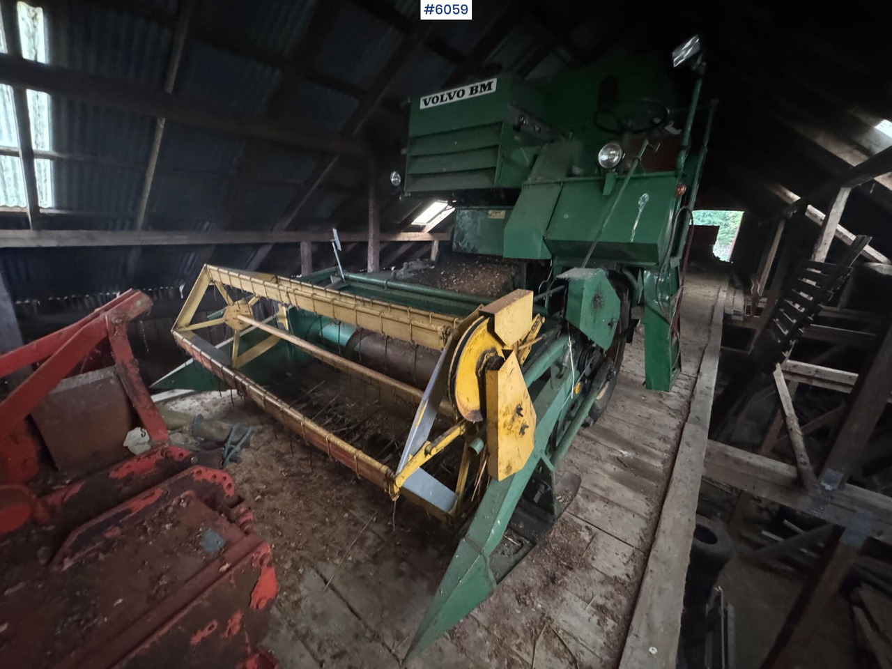 Volvo BM Aktiv 800 combine harvester - 联合收割机:图1 Volvo BM Aktiv 800 combine harvester - 联合收割机:图1