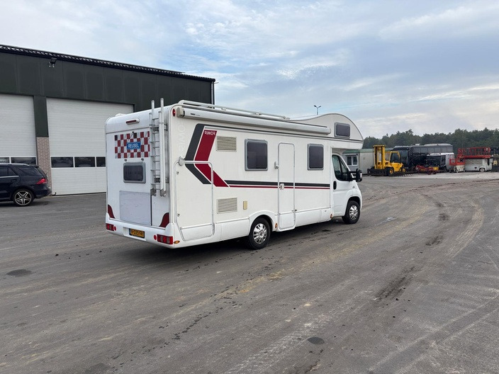 Rimor seal 9 - 阿尔科夫房车:图3 Rimor seal 9 - 阿尔科夫房车:图3