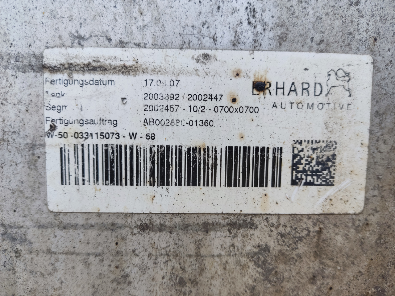 MAN TGA TGX fuel tank 910L - 燃料箱:图4 MAN TGA TGX fuel tank 910L - 燃料箱:图4