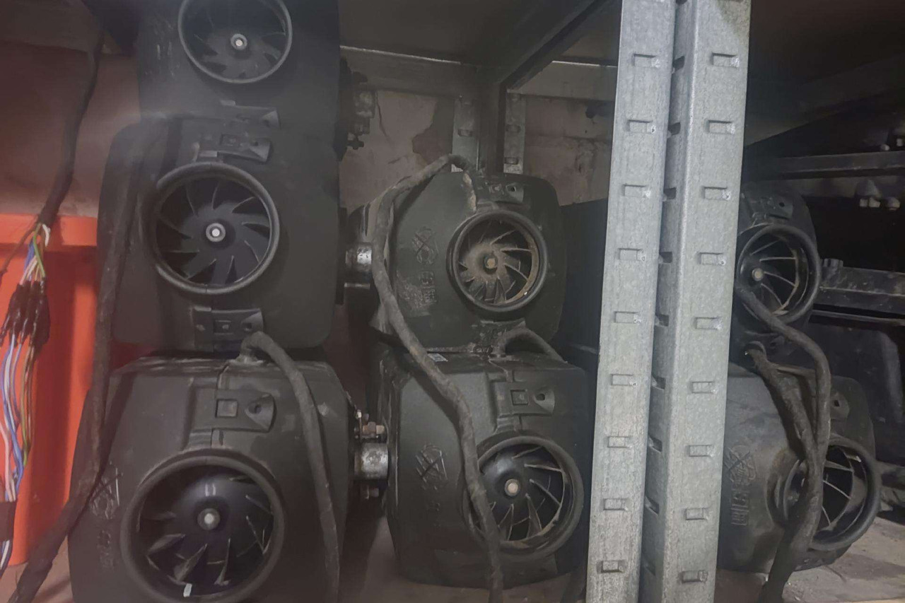 MAN auxiliary heater TESTED D4S - 暖通系统 适用于 卡车:图4 MAN auxiliary heater TESTED D4S - 暖通系统 适用于 卡车:图4