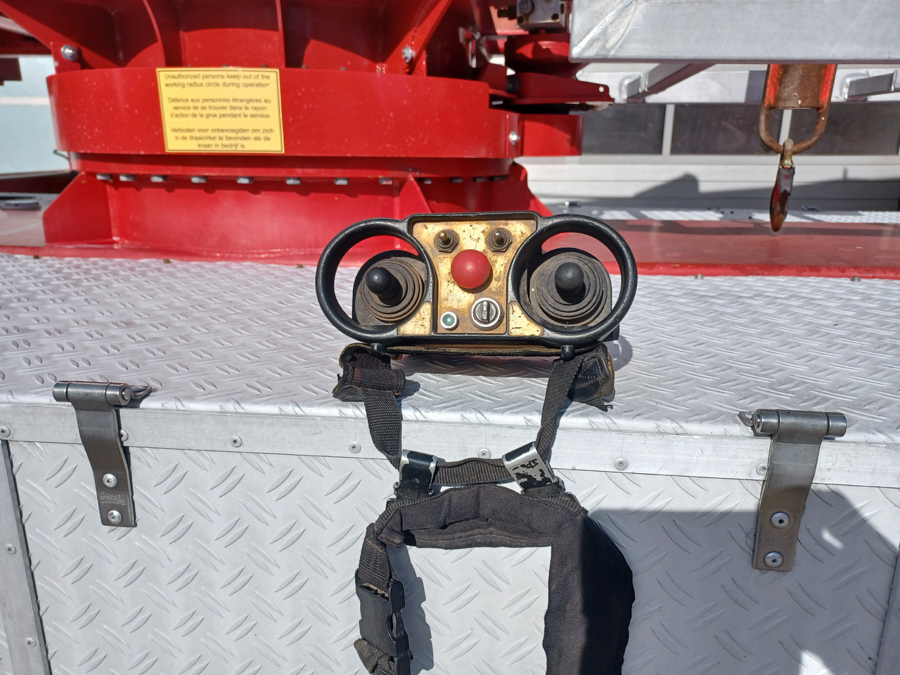 Nissan ECO - T.160 - 移动式起重机:图2 Nissan ECO - T.160 - 移动式起重机:图2