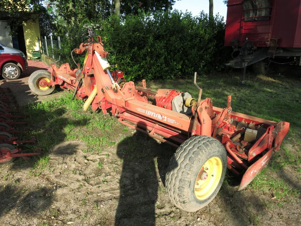 Lely 600-55 - 动力耙:图1 Lely 600-55 - 动力耙:图1