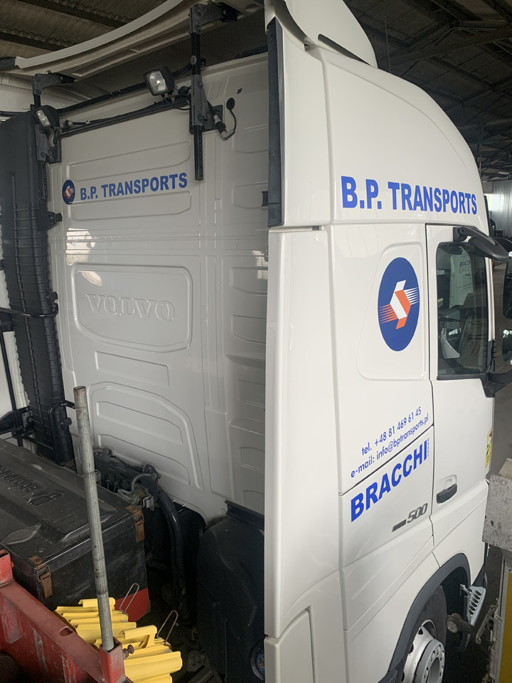 VOLVO VOLVO FH 6x2 500 Euro VI, salon Polska, ASO - 牵引车:图5 VOLVO VOLVO FH 6x2 500 Euro VI, salon Polska, ASO - 牵引车:图5