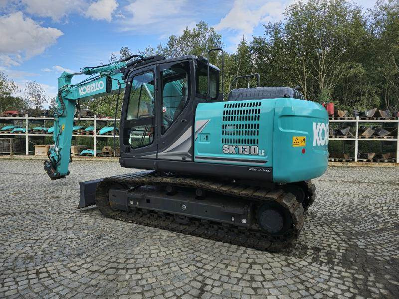 Kobelco SK130LC-11 - 履带式挖掘机:图4 Kobelco SK130LC-11 - 履带式挖掘机:图4