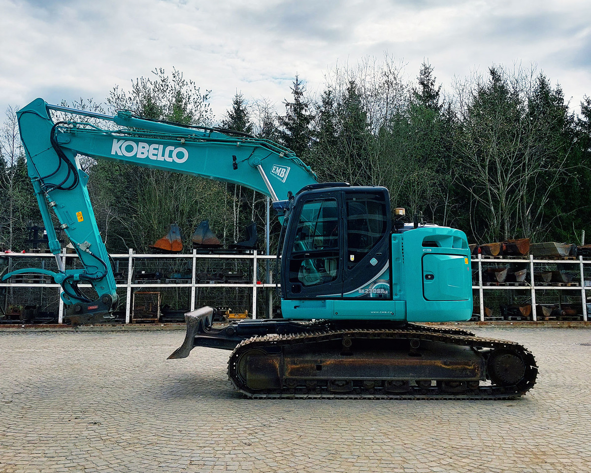 Kobelco SK230SRLC-5 - 履带式挖掘机:图2 Kobelco SK230SRLC-5 - 履带式挖掘机:图2