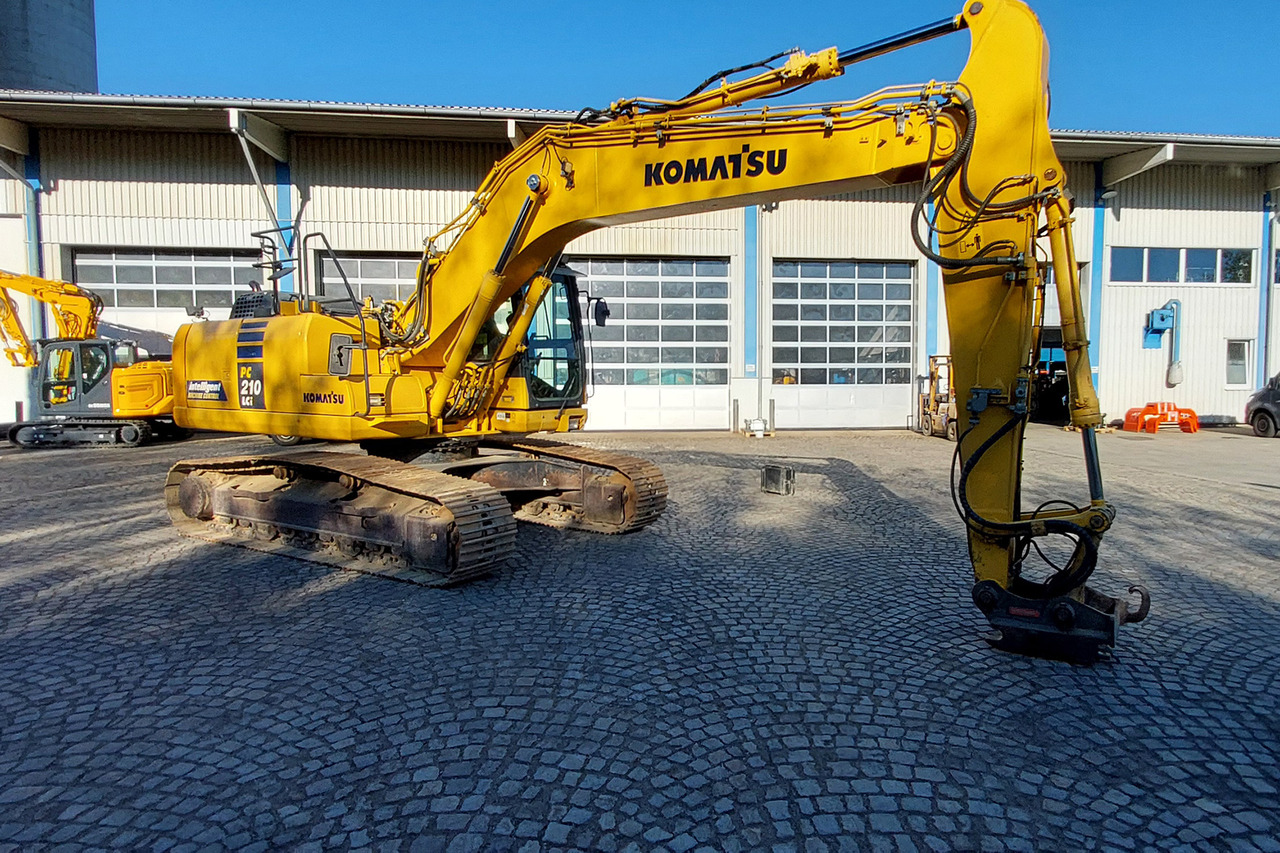 Komatsu PC210LCi-10 - 履带式挖掘机:图5 Komatsu PC210LCi-10 - 履带式挖掘机:图5